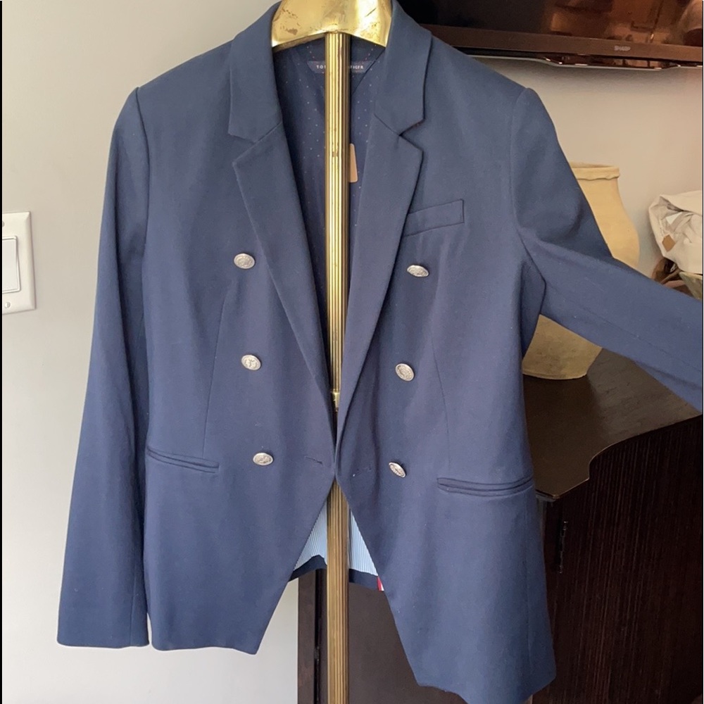 Chic Navy Blazer